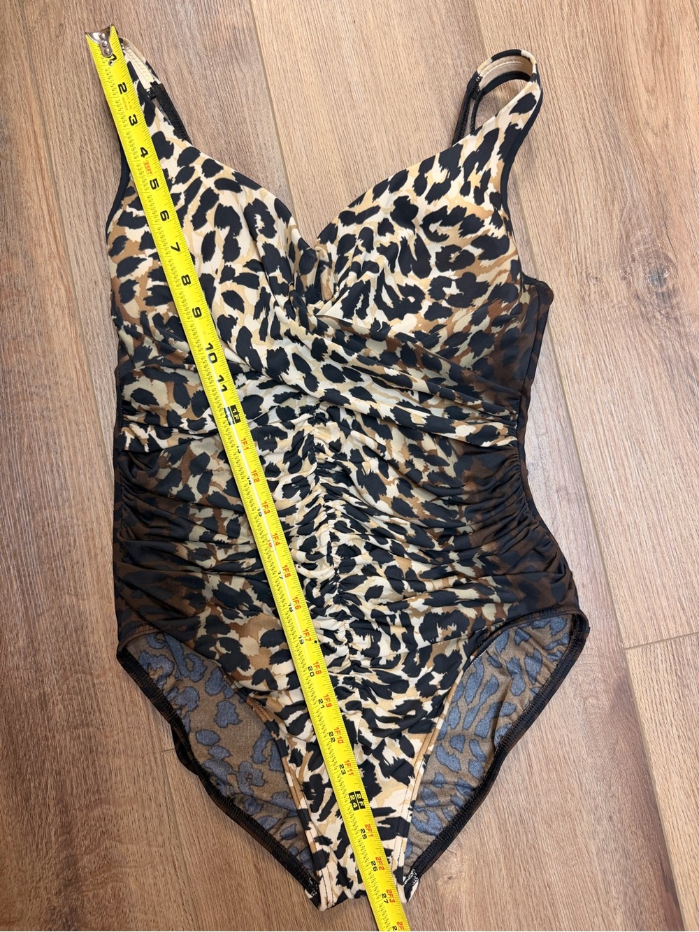 Miraclesuit Animal Print One Piece Swimsuit Medium 8 10 Underwire Tummy Control - Picture 14 of 16